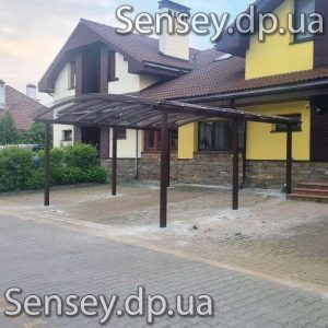 Арочный навес с монолитным поликарбонатом без ферм